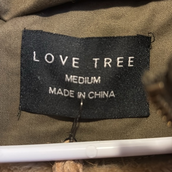 Love Tree Olive Green Vest with faux fur lining, tags still attached! - Picture 2 of 4